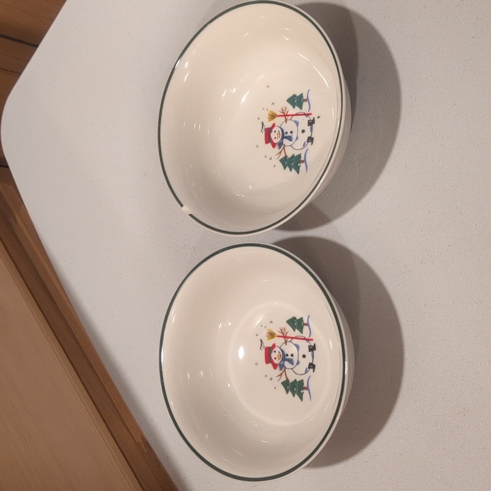 Pfaltzgraff Snow Village bowls